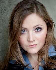 Ela Paul Porträtbild